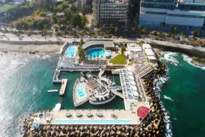 Riviera Hotel